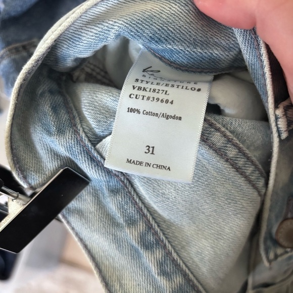 KanCan Signature Buckle Thrashed Ripped High Waist Wide Leg Jeans Size 31 - Picture 4 of 4